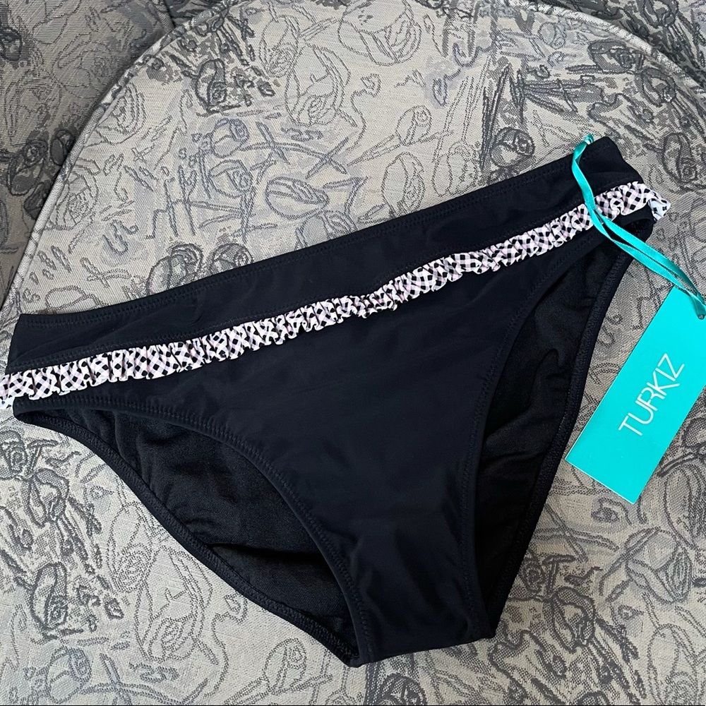 TURKIZ Black Bikini Ruffled Bottom Size 40 - NWT